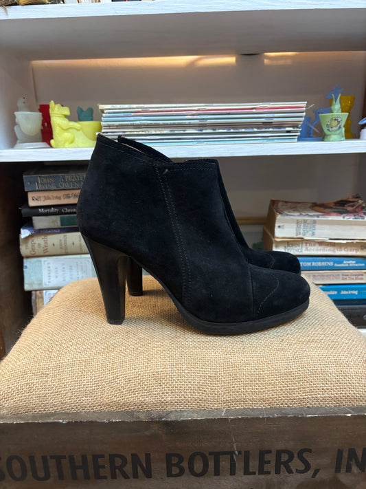 Laudadio Roma Suede Booties 39