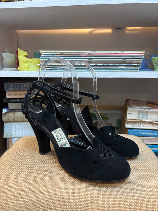 1940's Suede Pumps 8.5