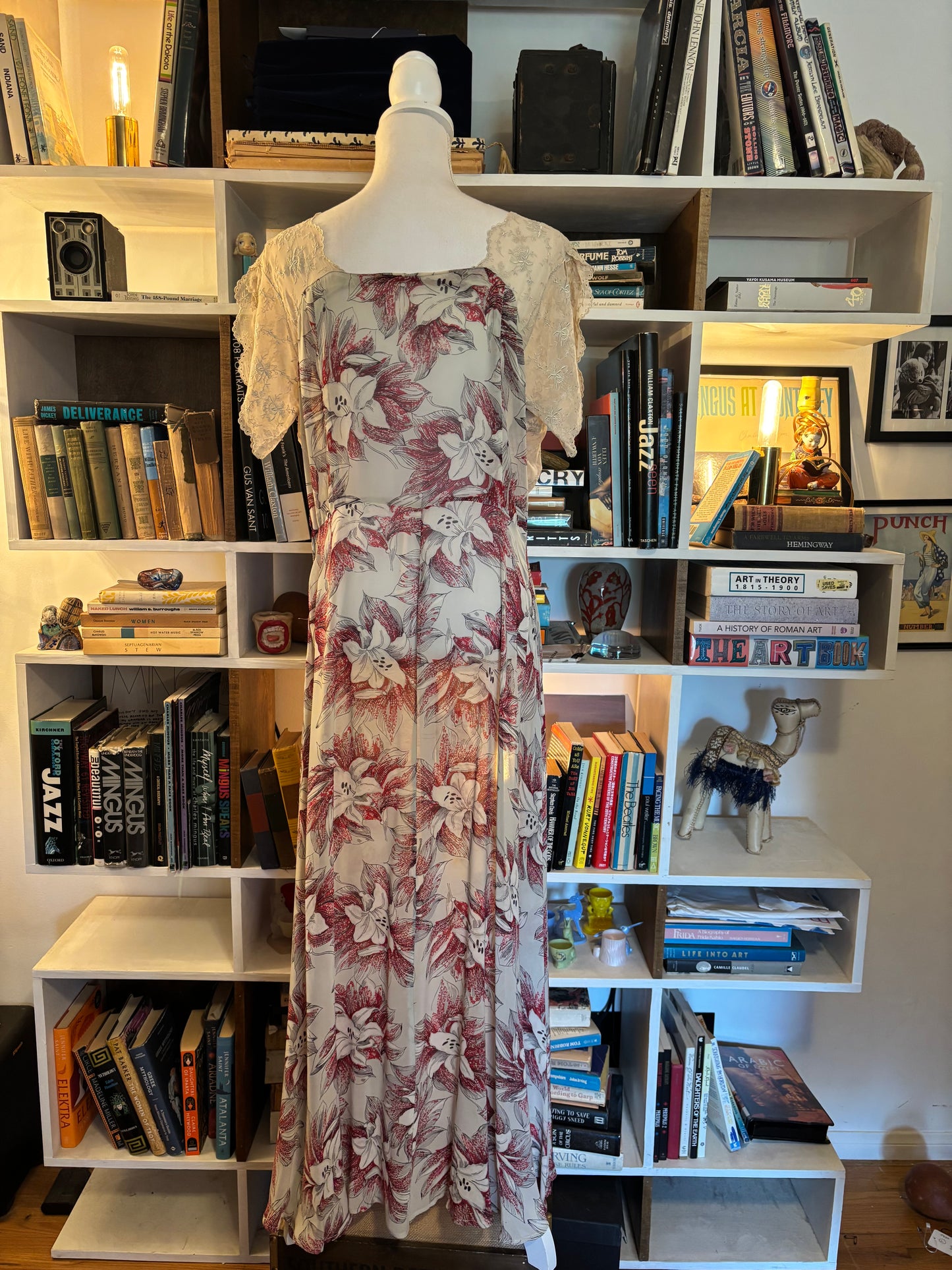 1940's Vintage Lace Floral Dress
