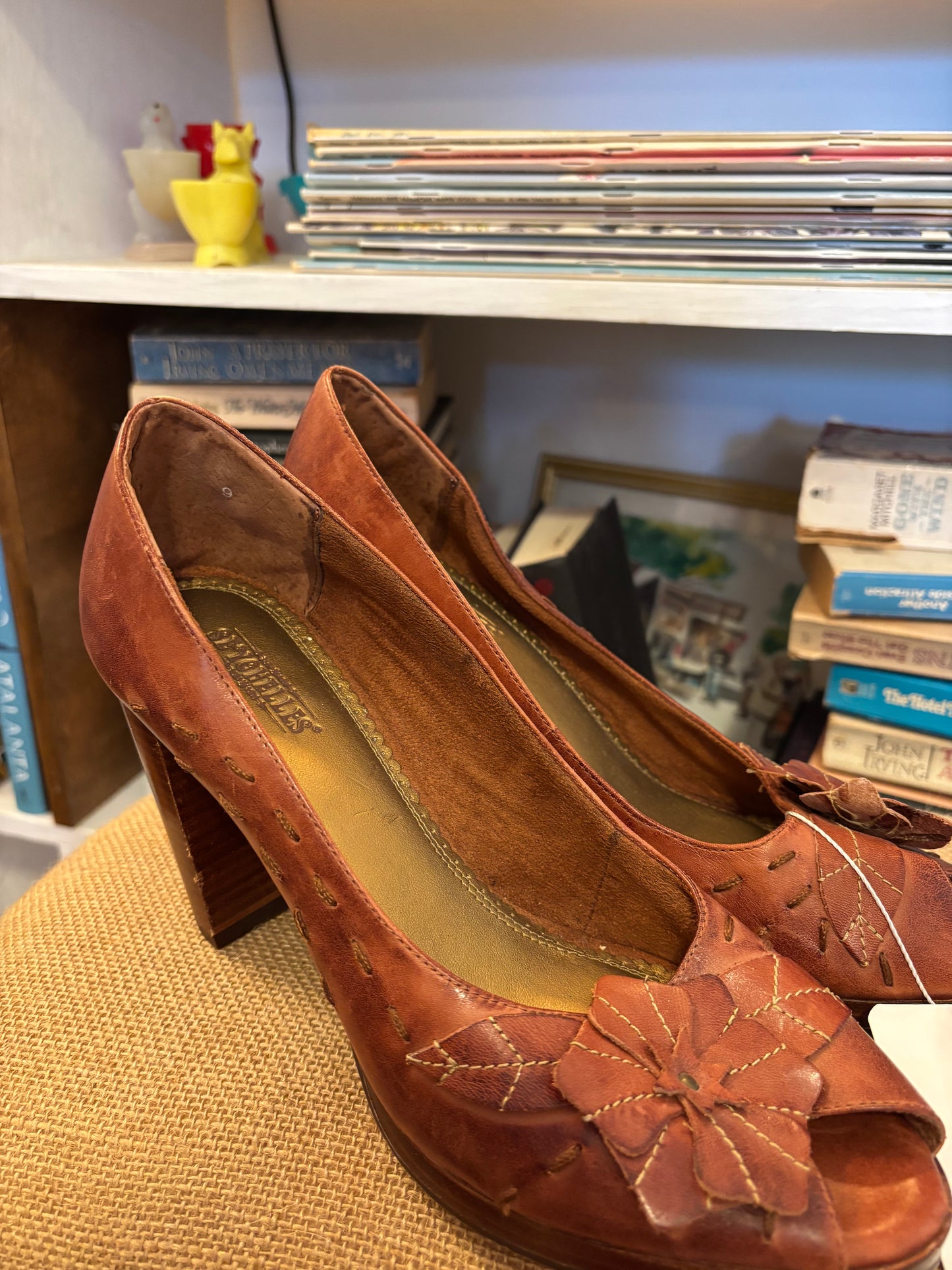 Seychelles Peep Toe Heel 9