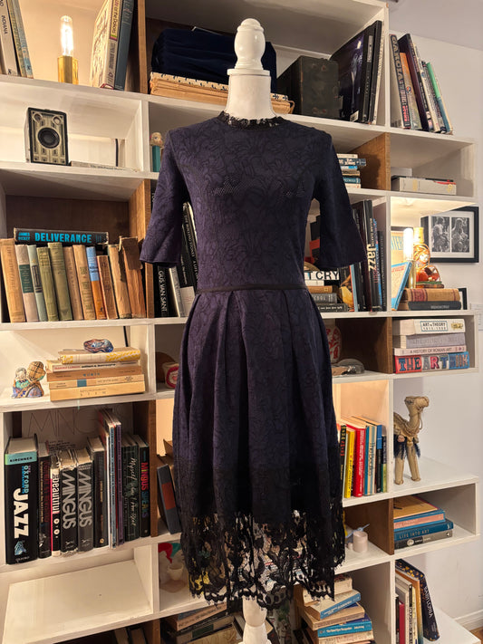 Oscar De La Renta Lace Dress