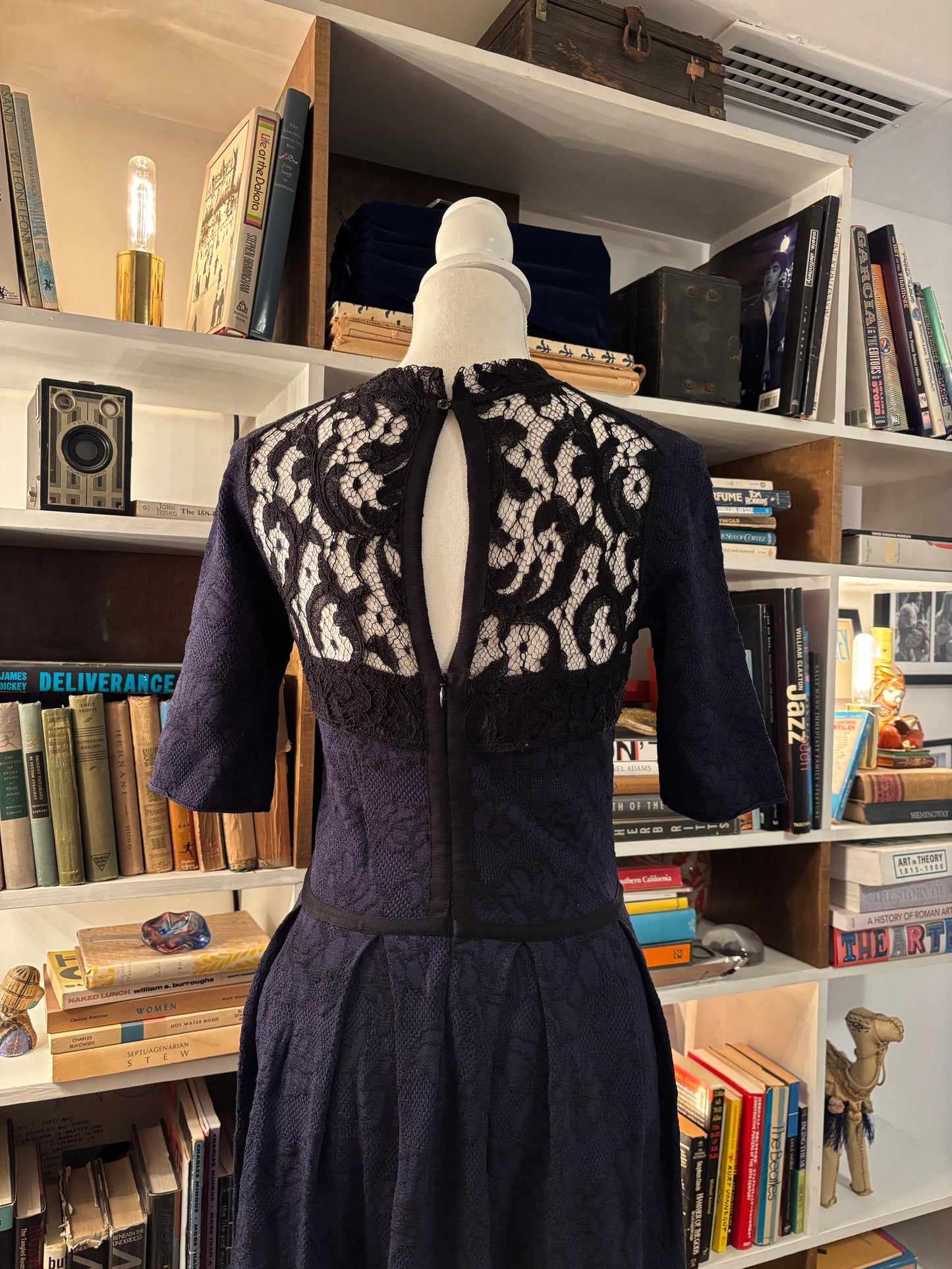Oscar De La Renta Lace Dress