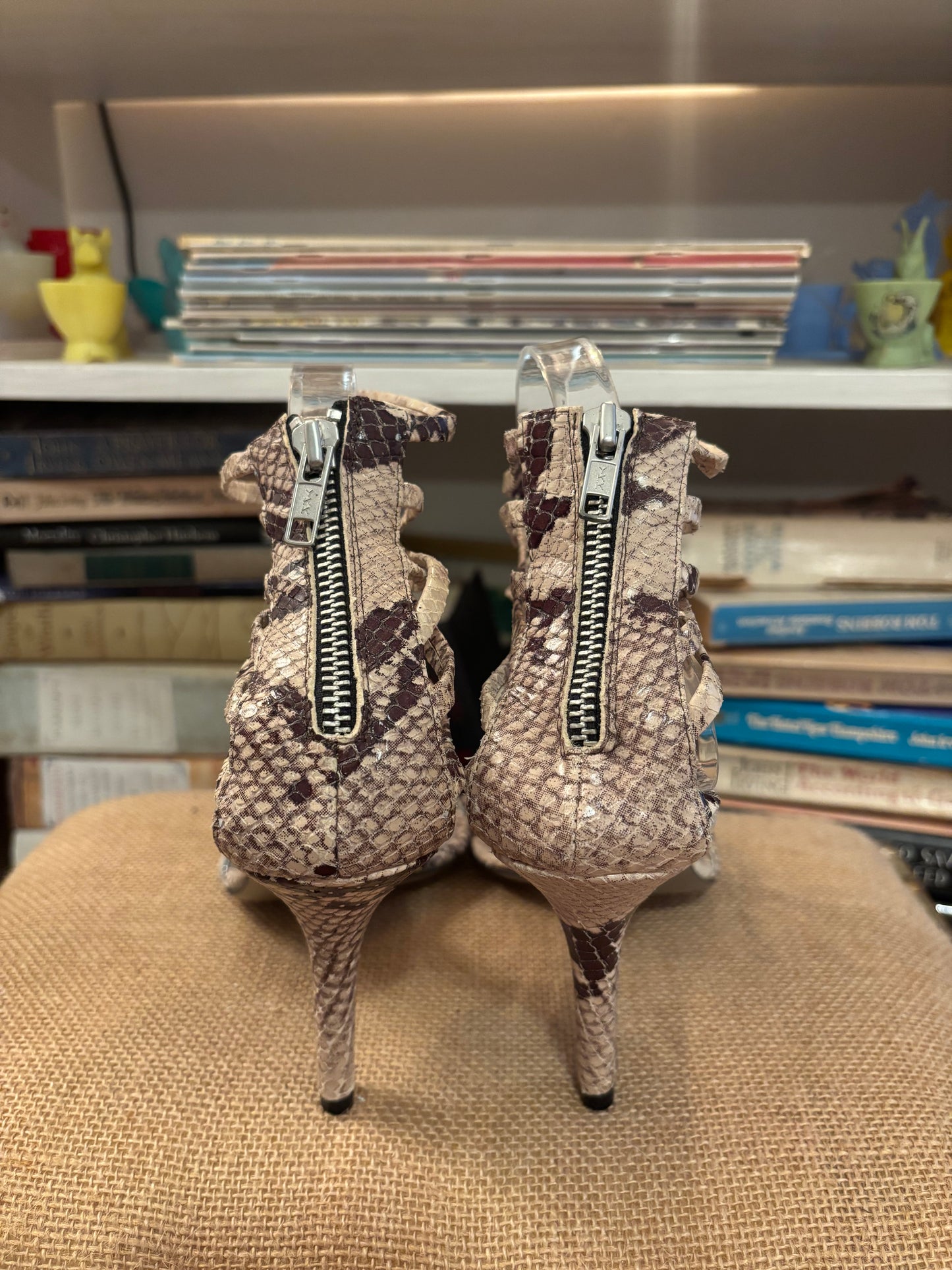 Tracey Ross Snakeskin Heels 38.5