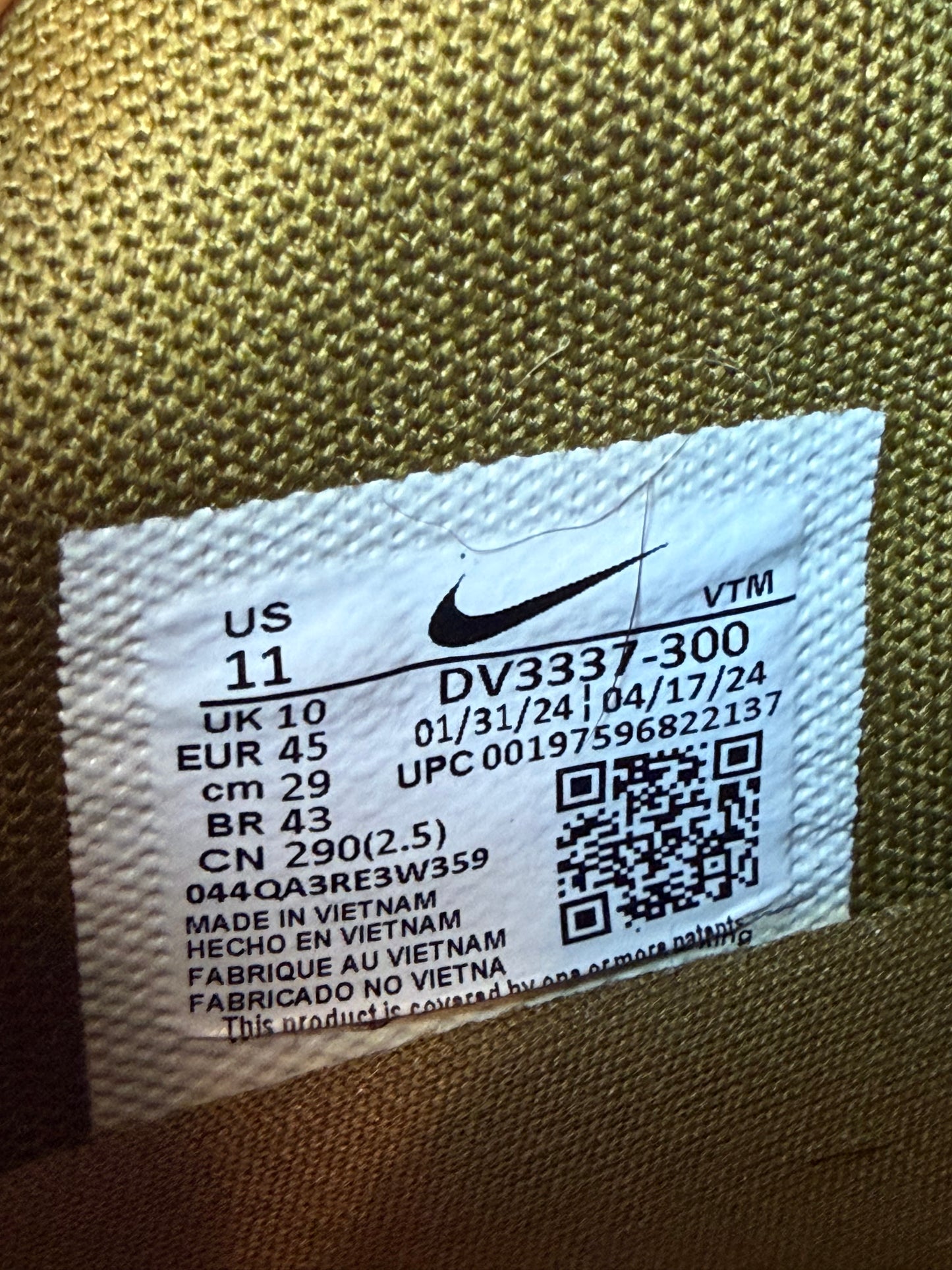Nike Air Max Dn Olive Green Sneakers - Size 11