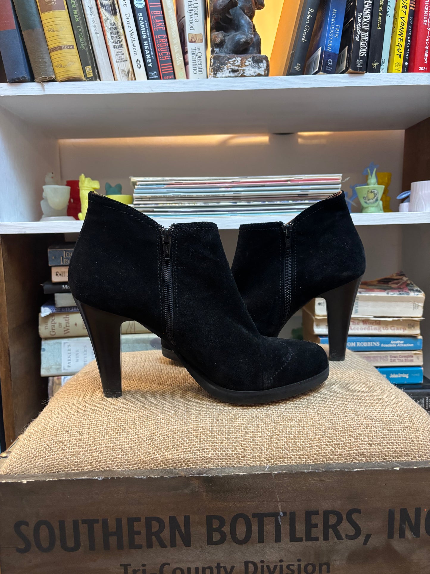 Laudadio Roma Suede Booties 39