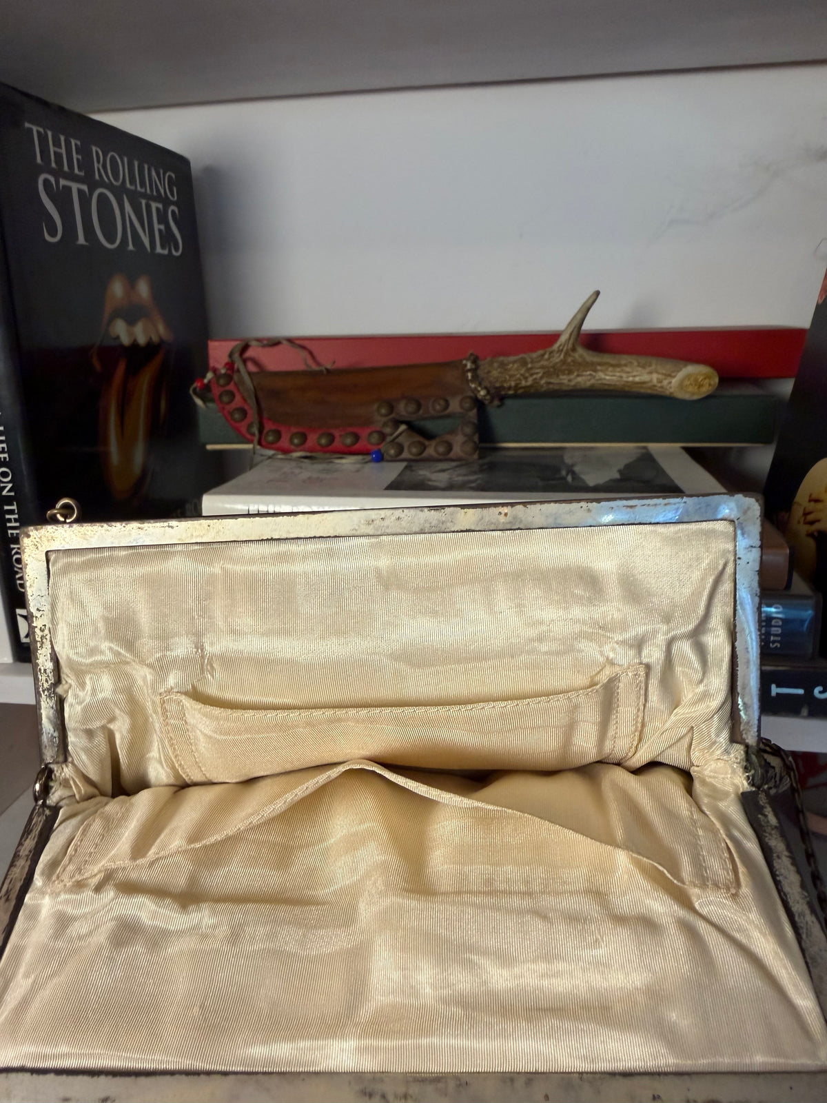 Vintage 1940s-1950s Tapestry Evening Bag — Lucite Handle