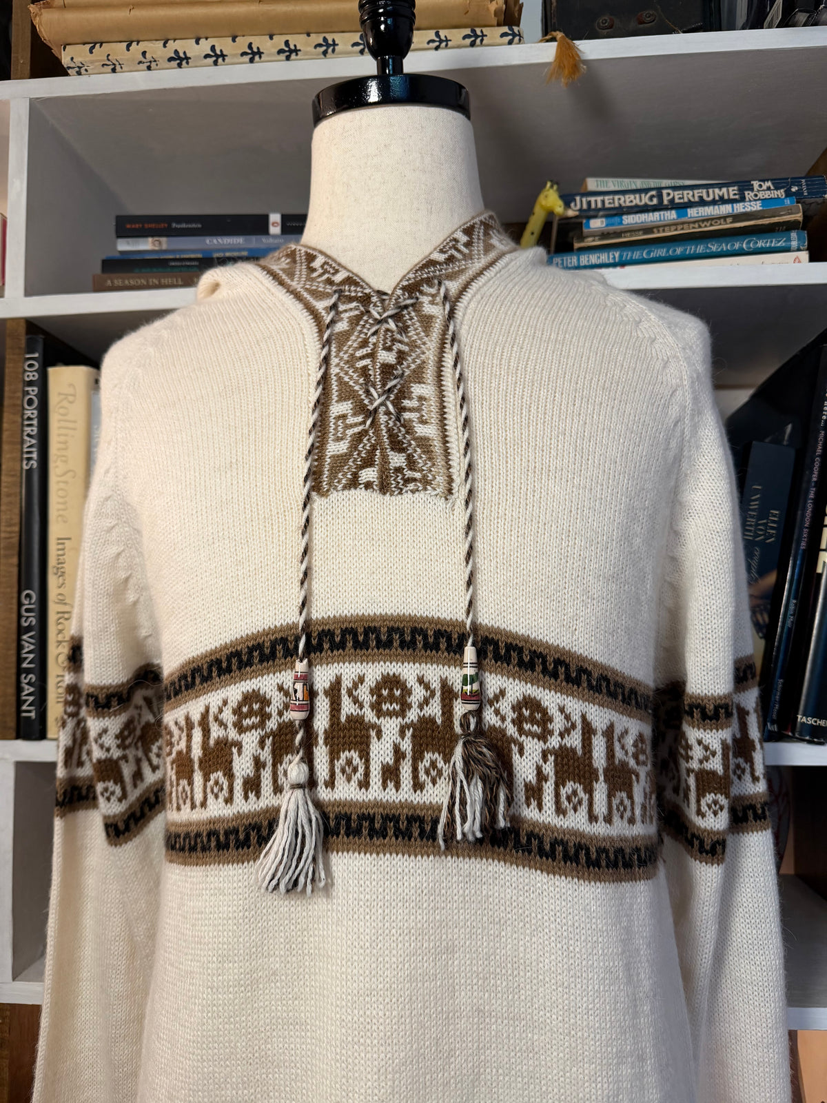 Alpaca Lace-Up Hooded Sweater — Peru XL