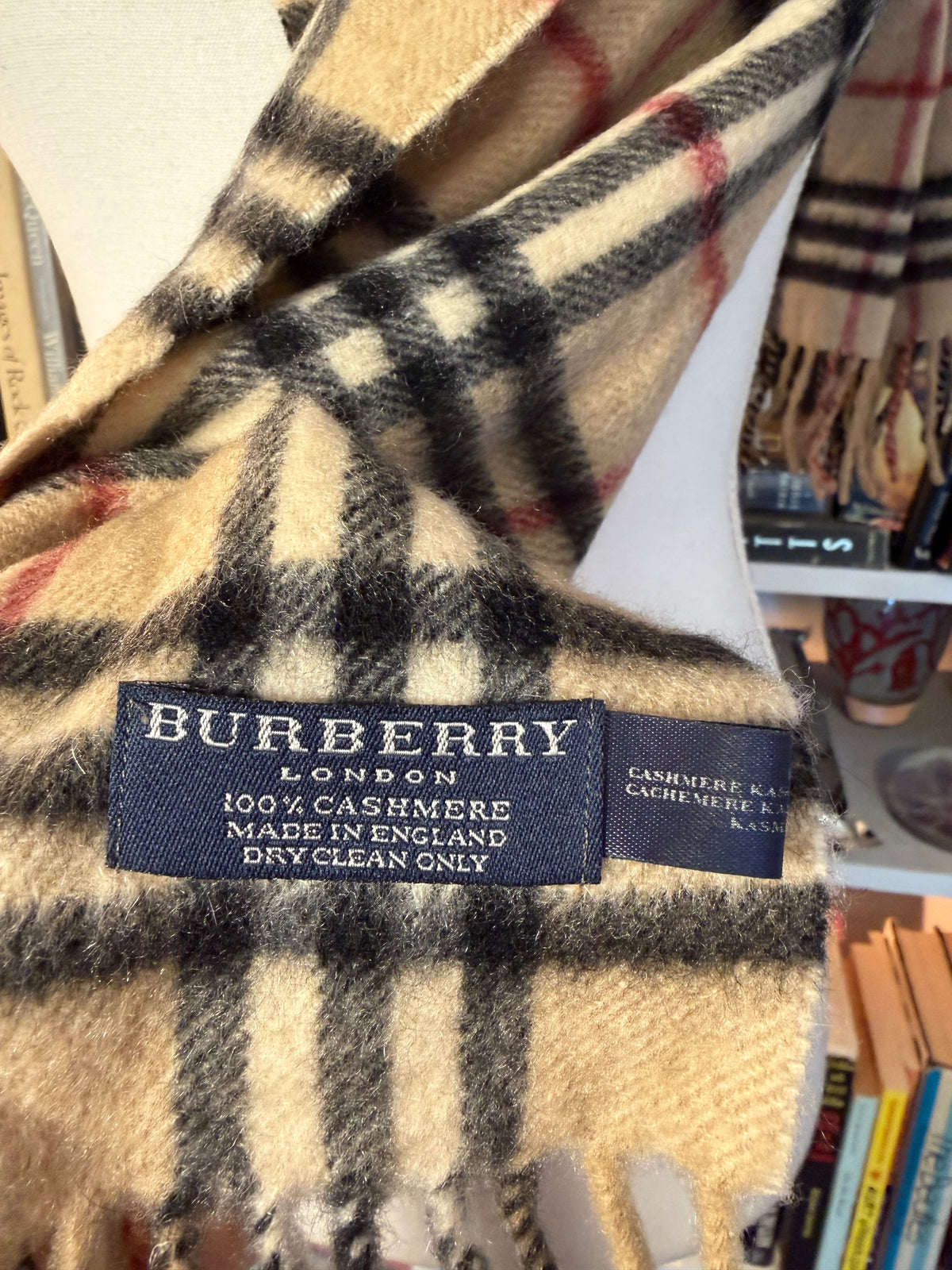 Burberry London 100% Cashmere Classic Check Scarf