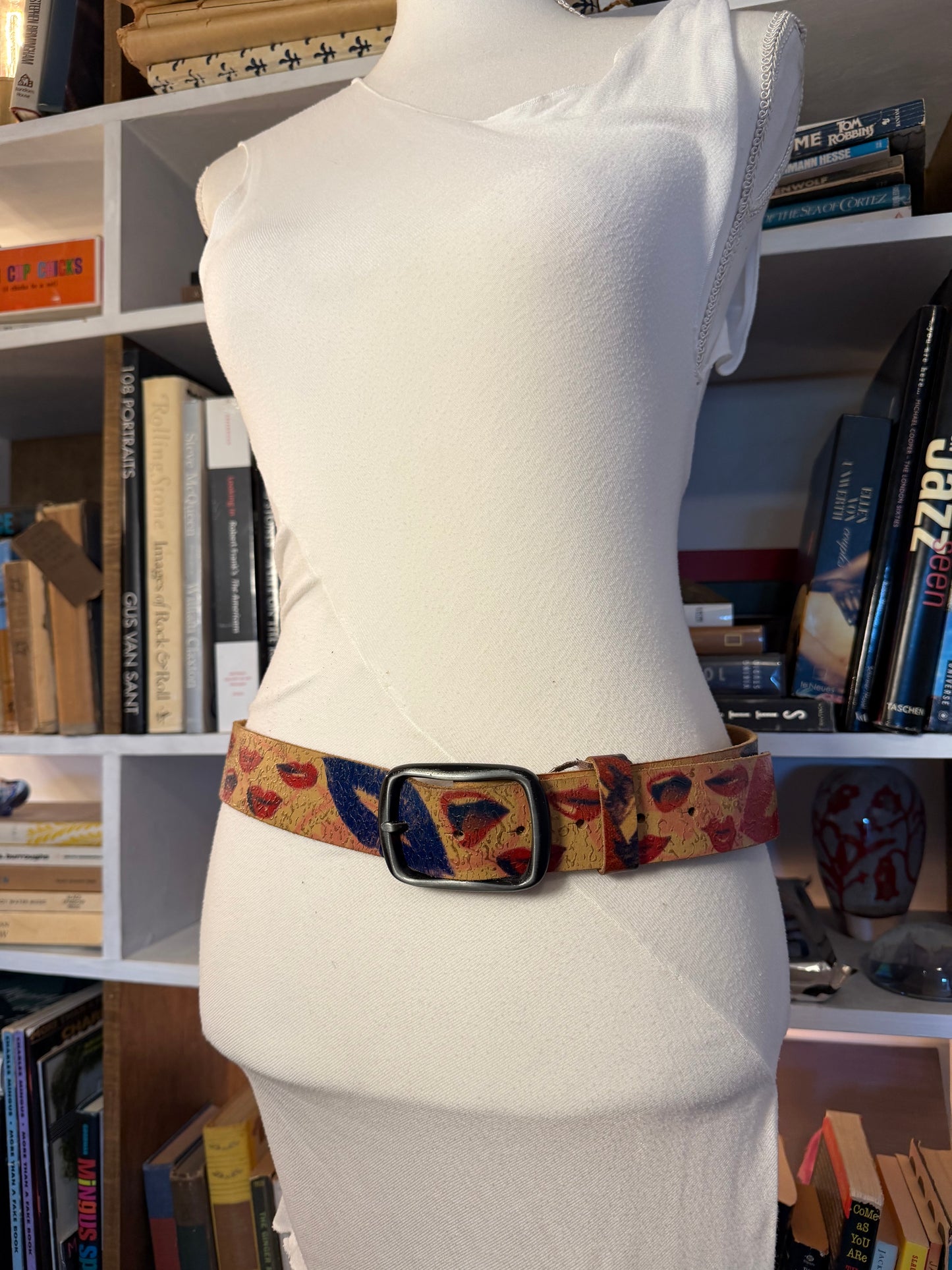 Lips Belt