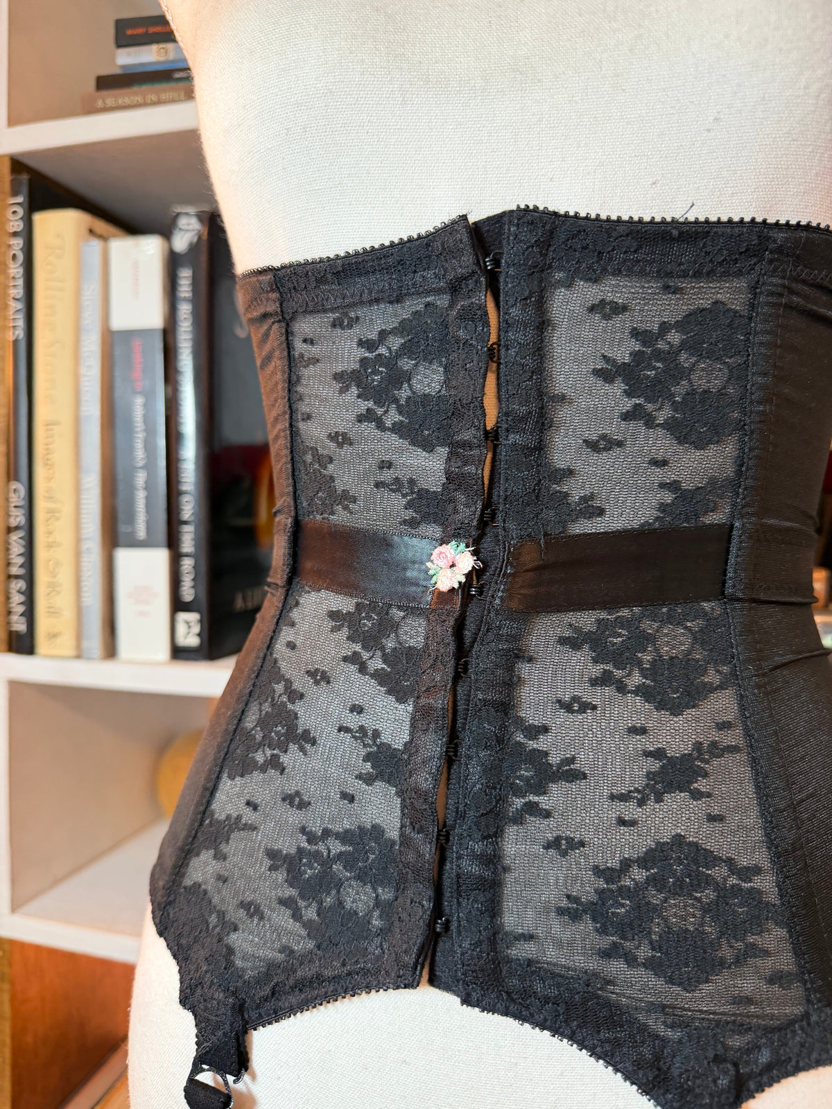 Simone Vintage Garter Belt 24