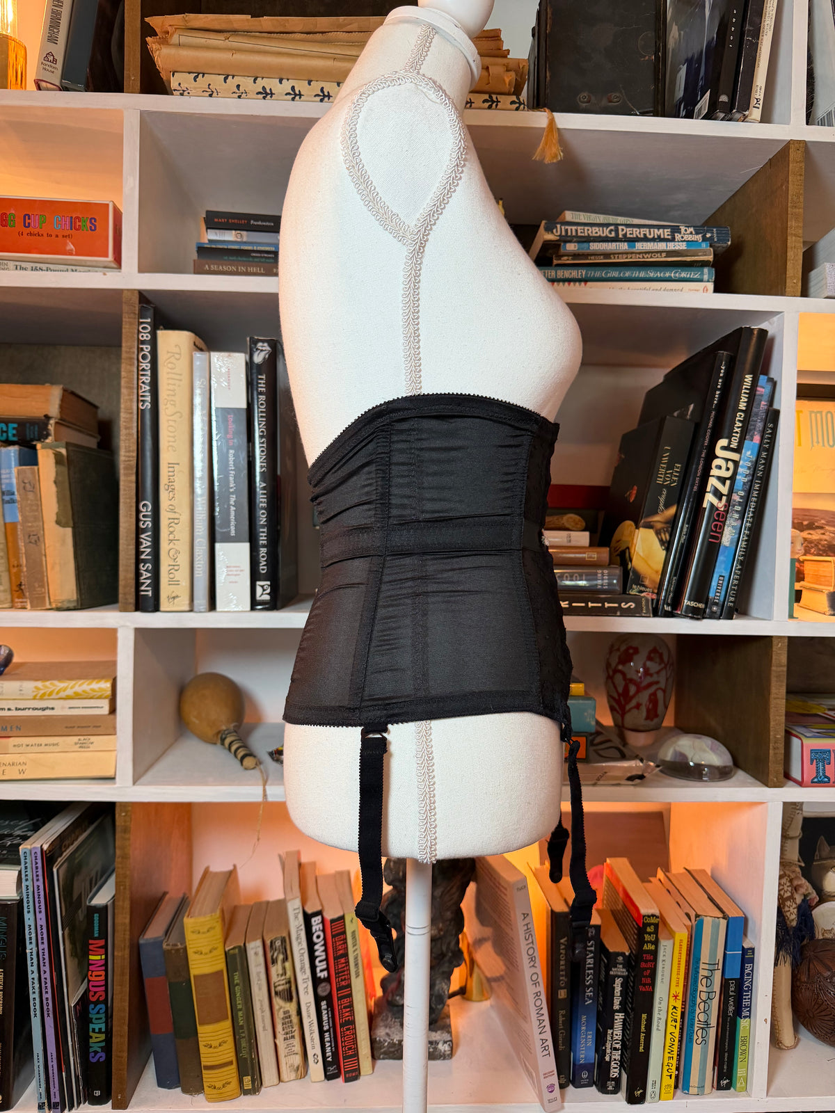 Simone Vintage Garter Belt 24