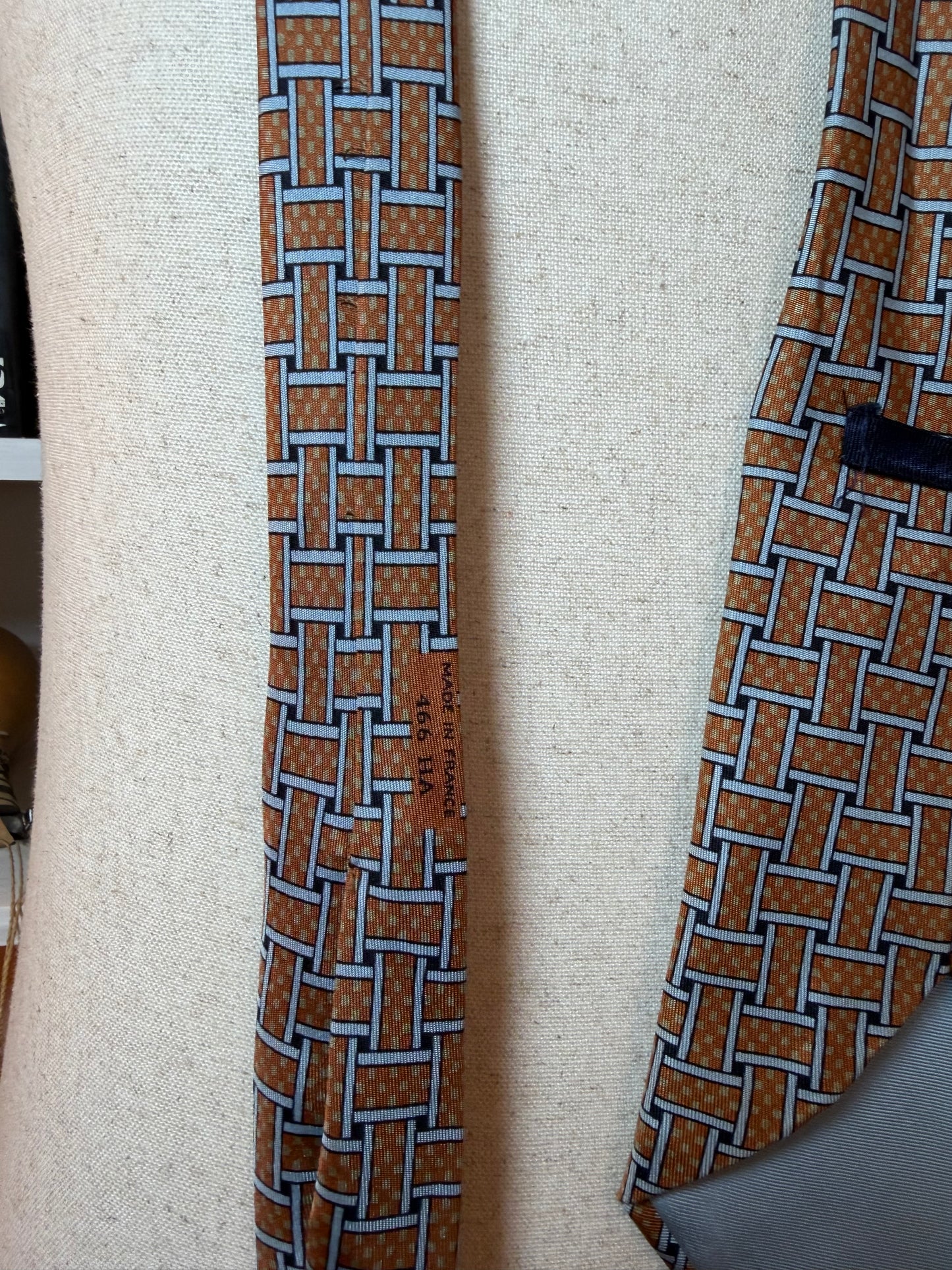 Hermès Paris Silk Tie — 1970s Basket Weave Geometric