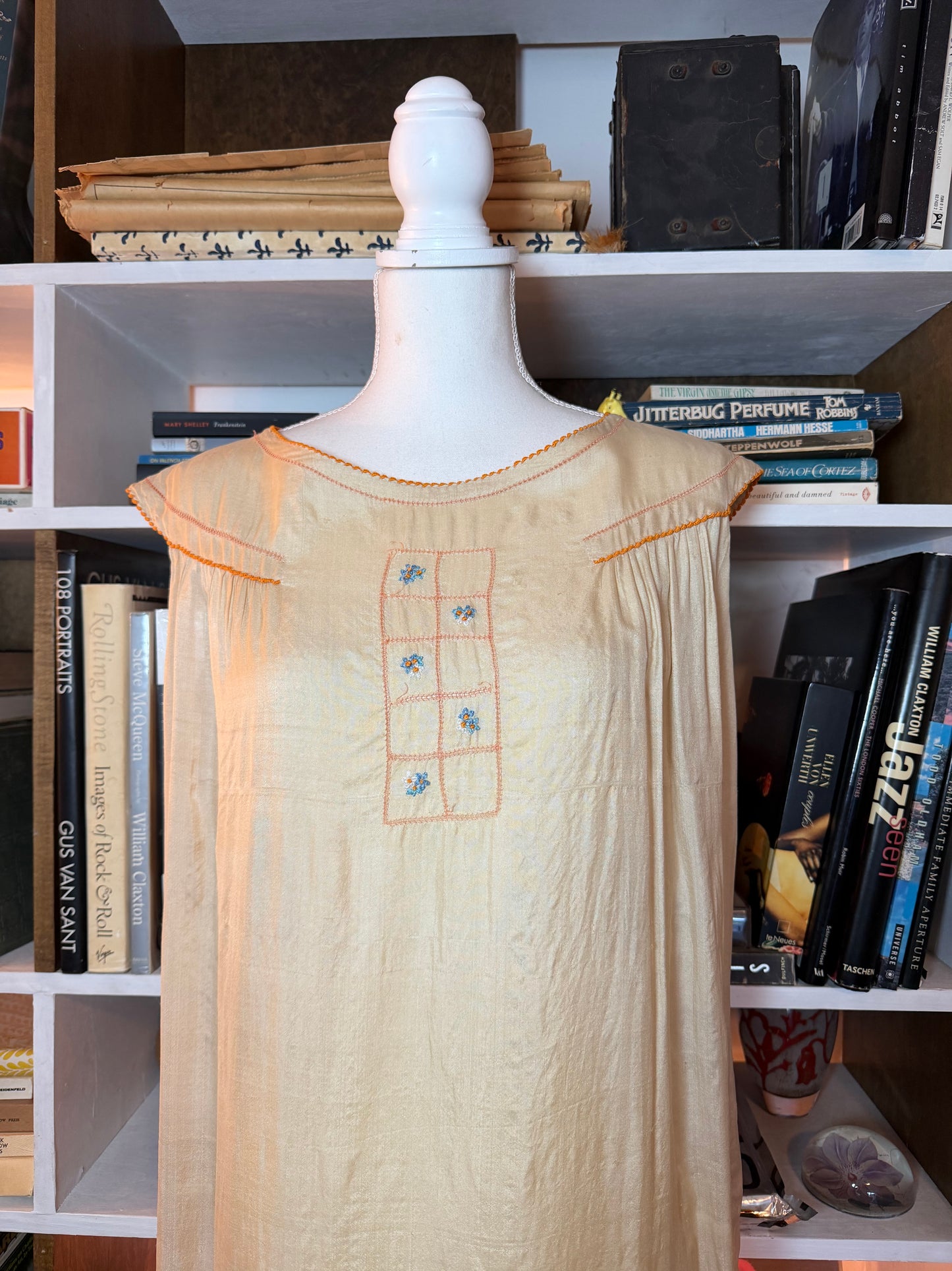 1920's Hand Embroidered Vintage Dress