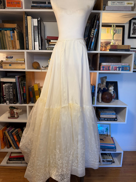 1950s ivory petticoat