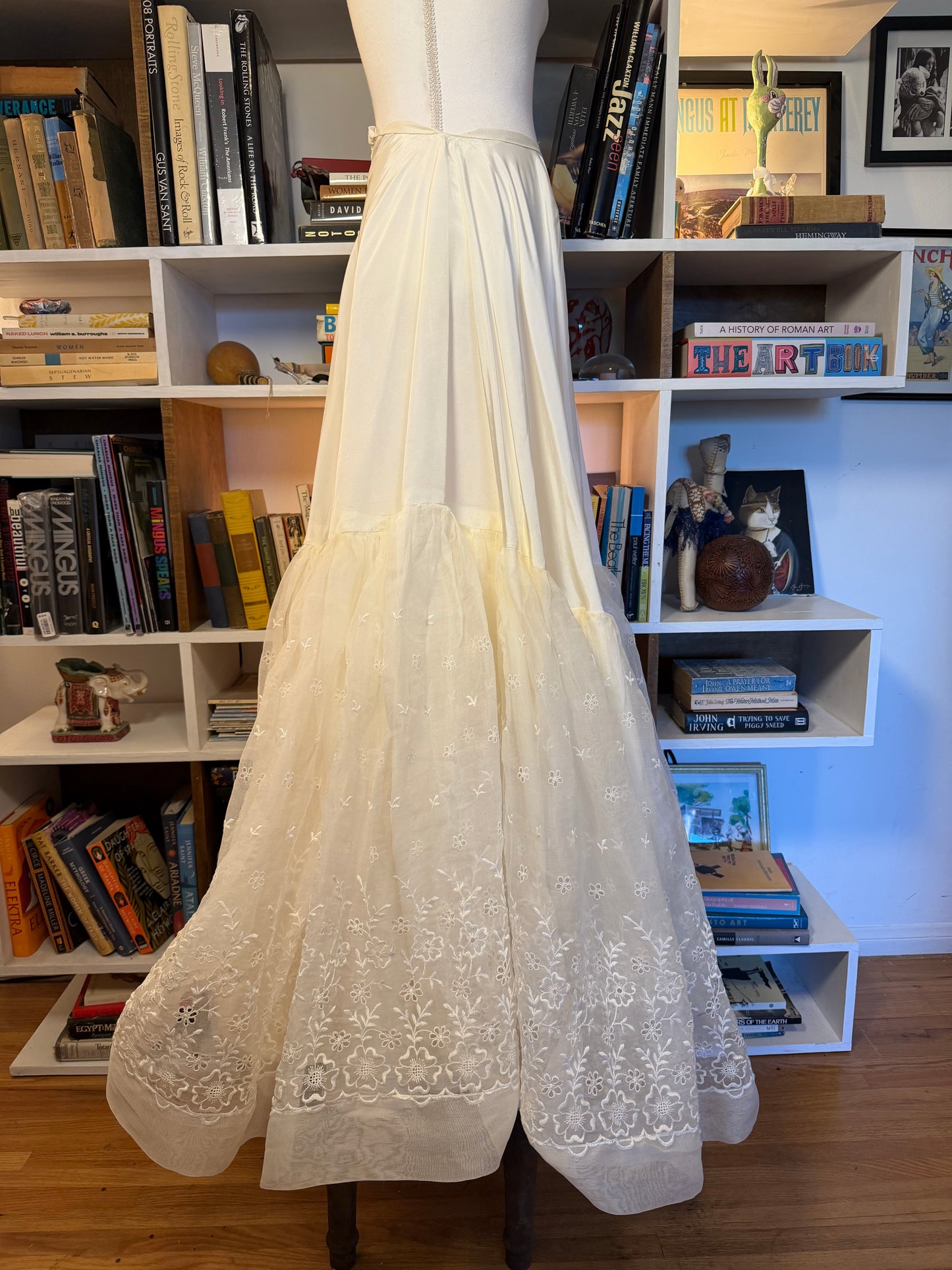1950s ivory petticoat