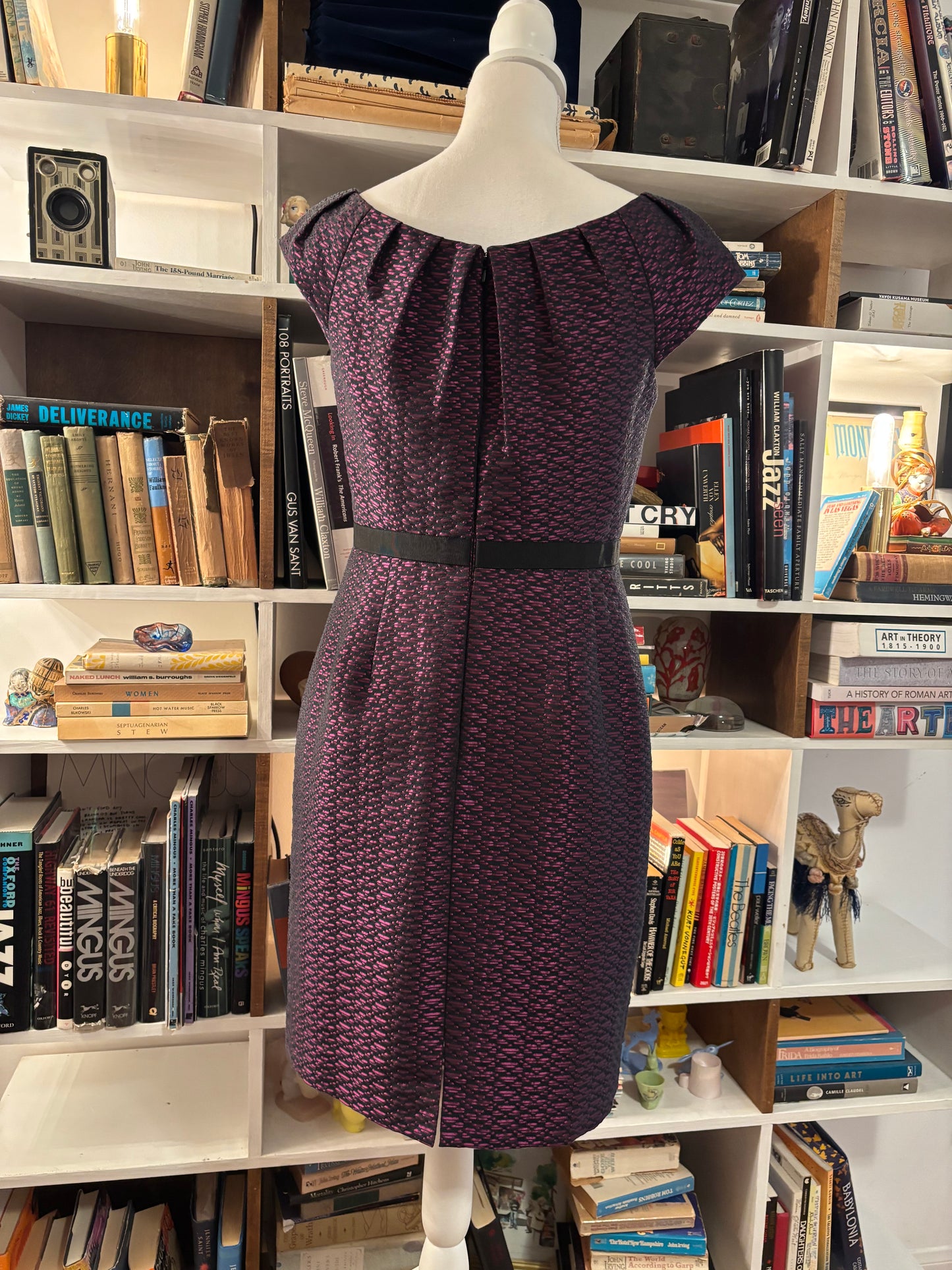 Carmen Marc Valvo Sheath Dress