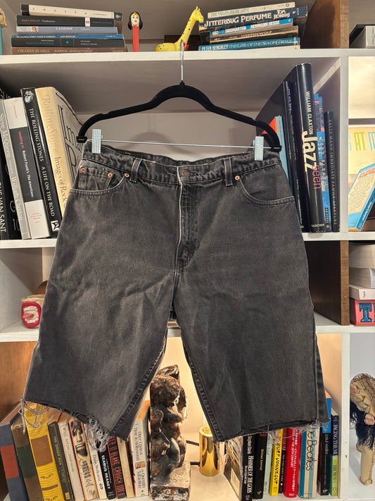 Levis 550 Cutoffs