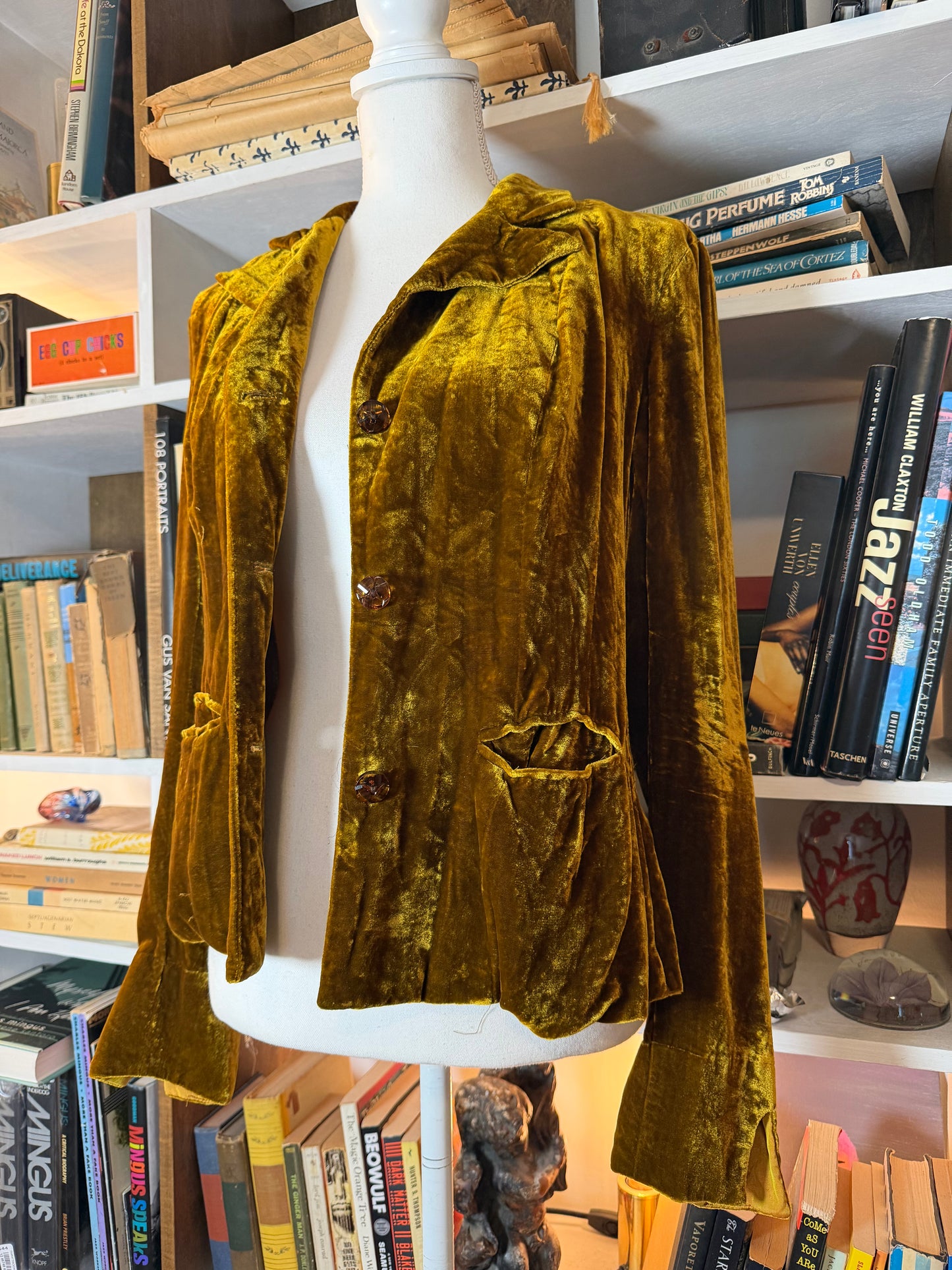 Drama amber velvet jacket